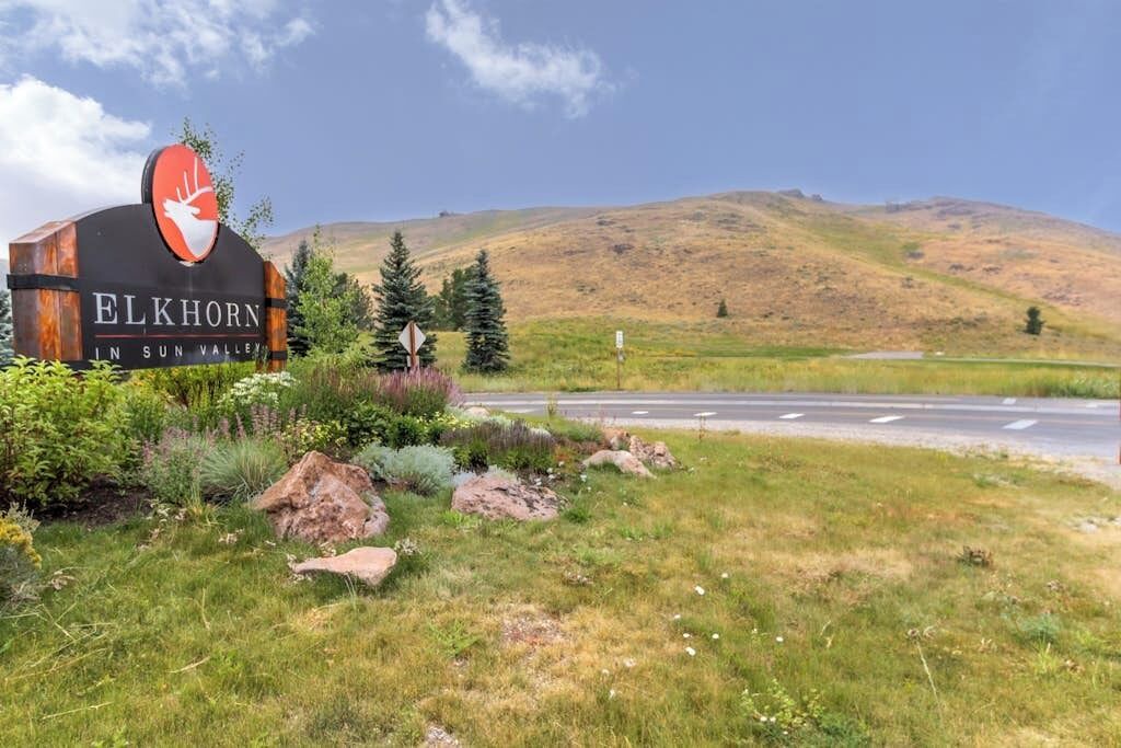 Photo of Outdoor in Elkhorn Village
