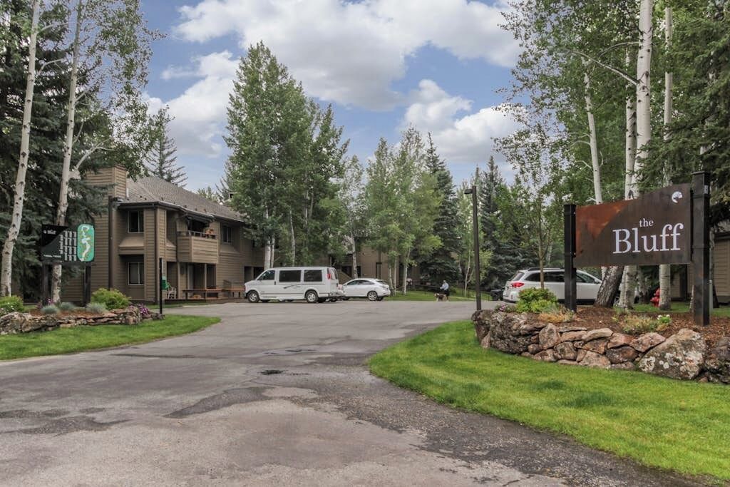 Photo of Outdoor in Elkhorn Village