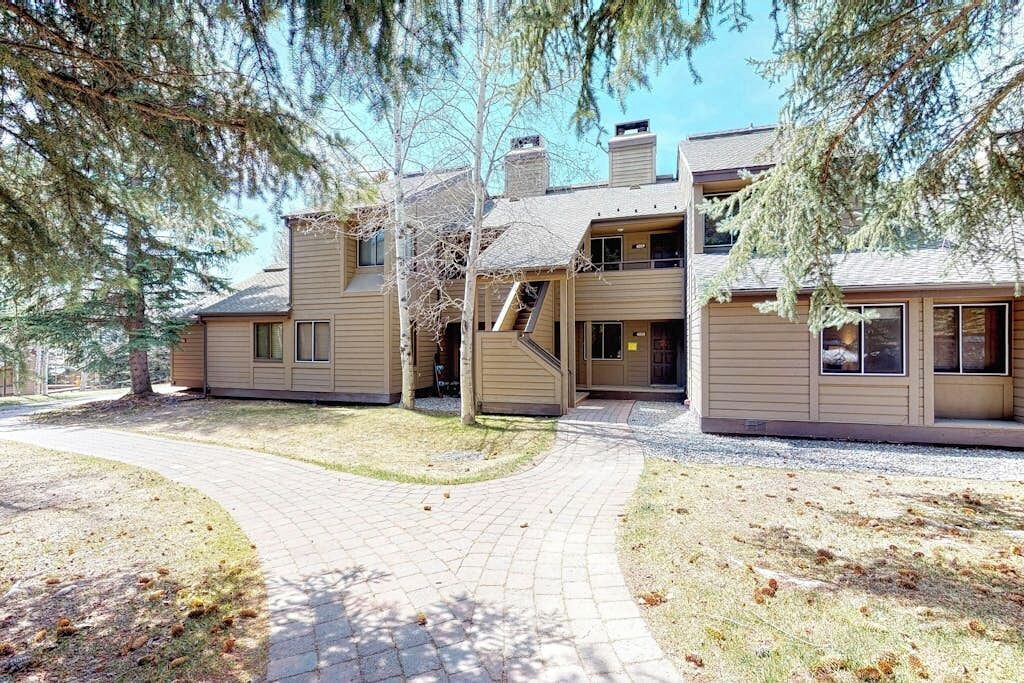 Photo of Outdoor in Elkhorn Village
