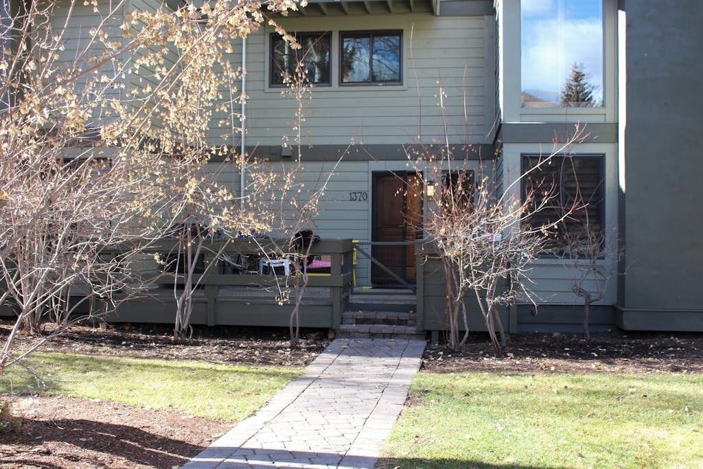 Photo of Outdoor in Elkhorn