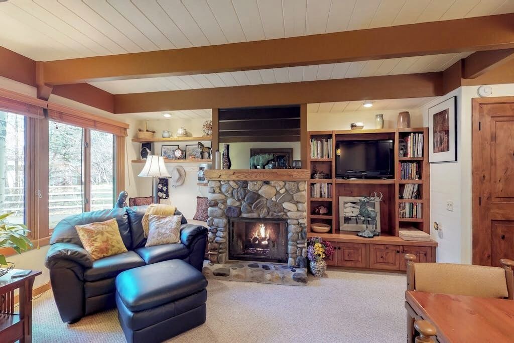 Photo of Livingroom in Elkhorn