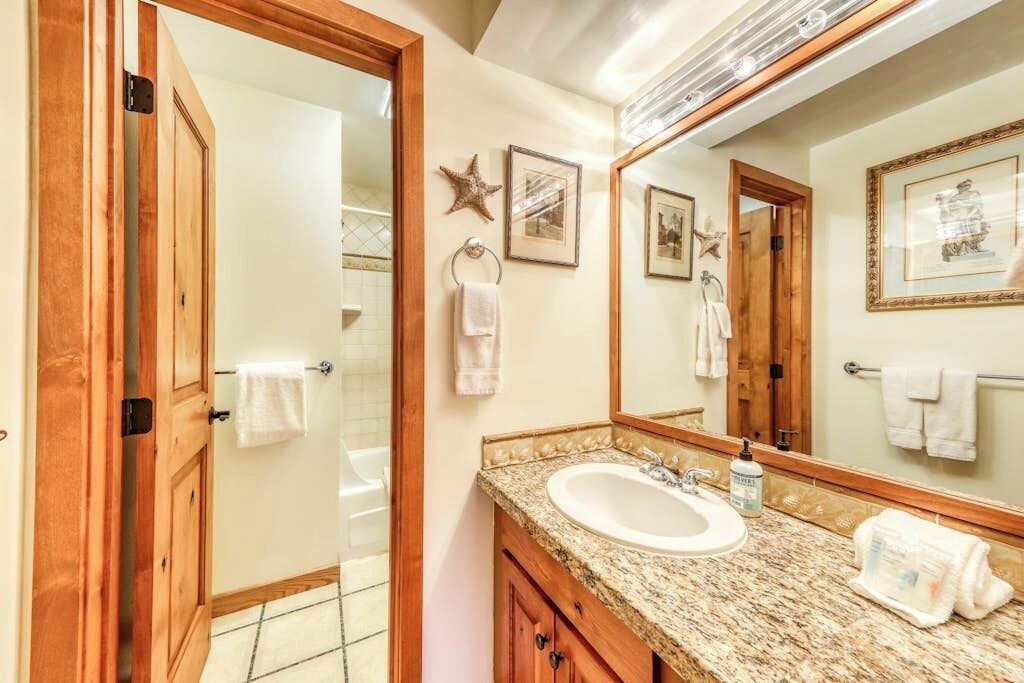 Photo of Bathroom in Elkhorn