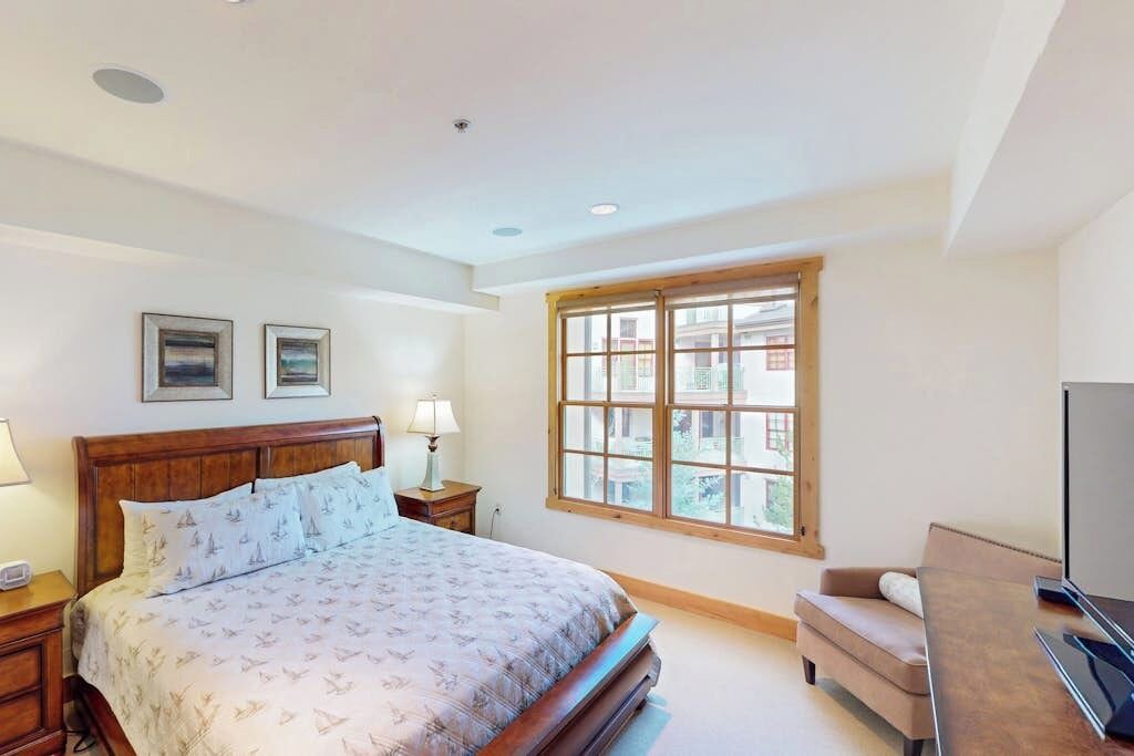 Photo of Bedroom in Elkhorn Village