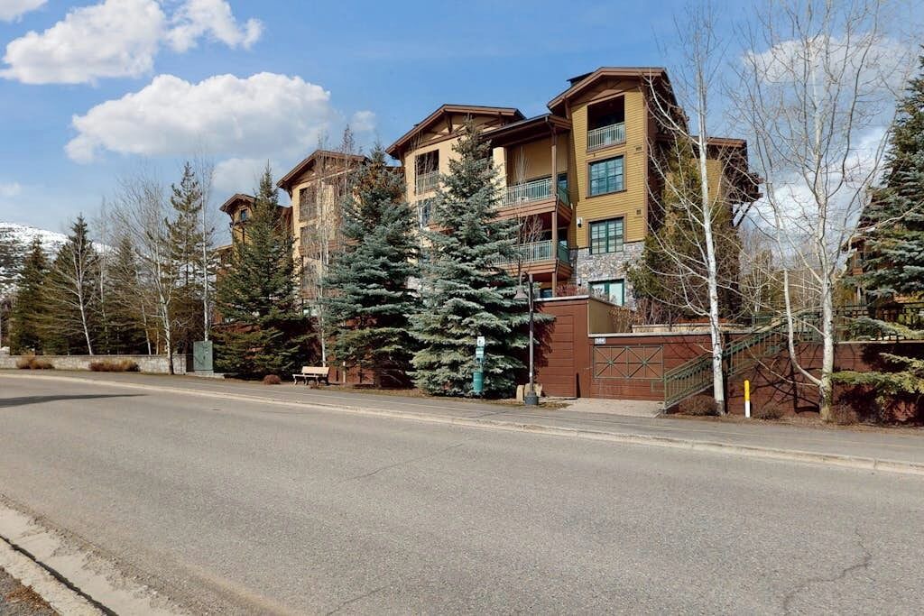 Photo of Outdoor in Elkhorn Village