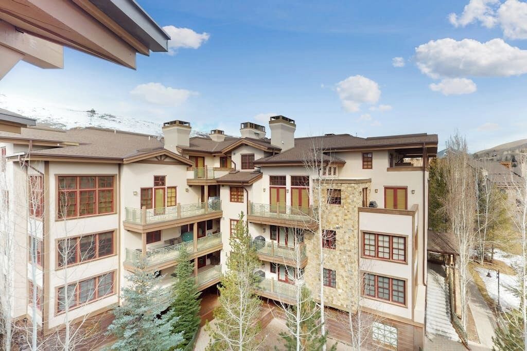 Photo of Outdoor in Elkhorn Village
