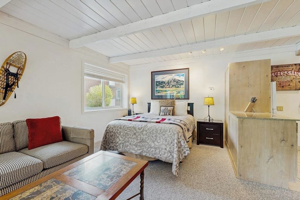 Photo of Bedroom in Elkhorn