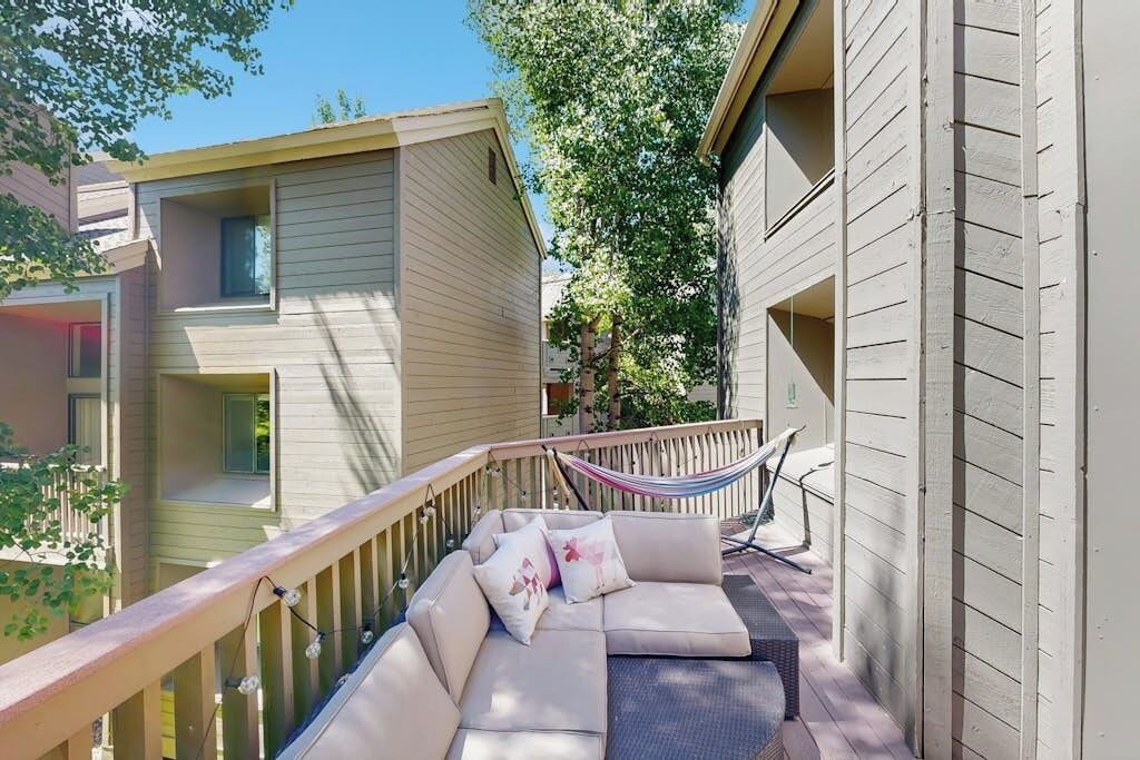 Photo of Outdoor in Elkhorn Village