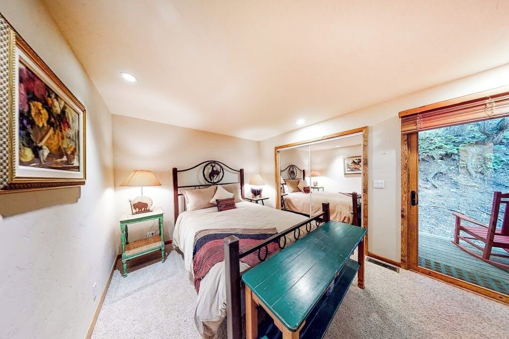 Photo of Bedroom in Warm Springs