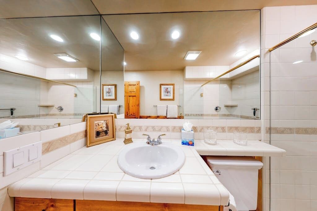 Photo of Bathroom in Warm Springs