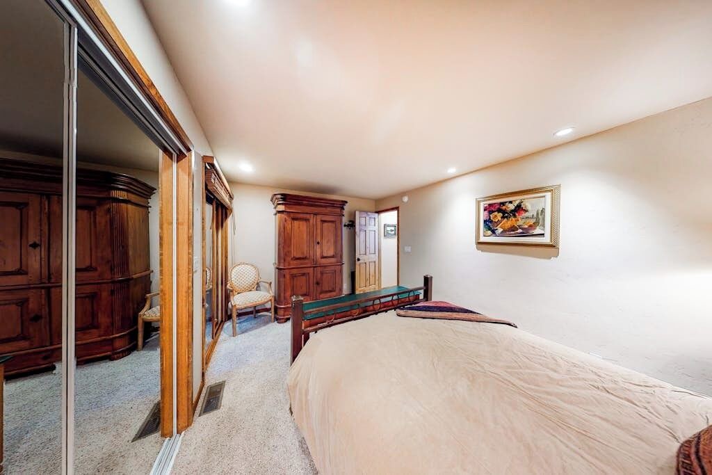 Photo of Bedroom in Warm Springs