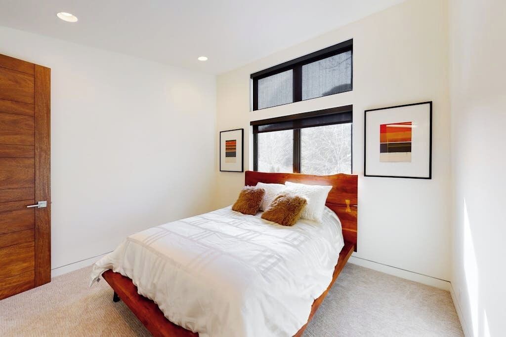 Photo of Bedroom in Warm Springs