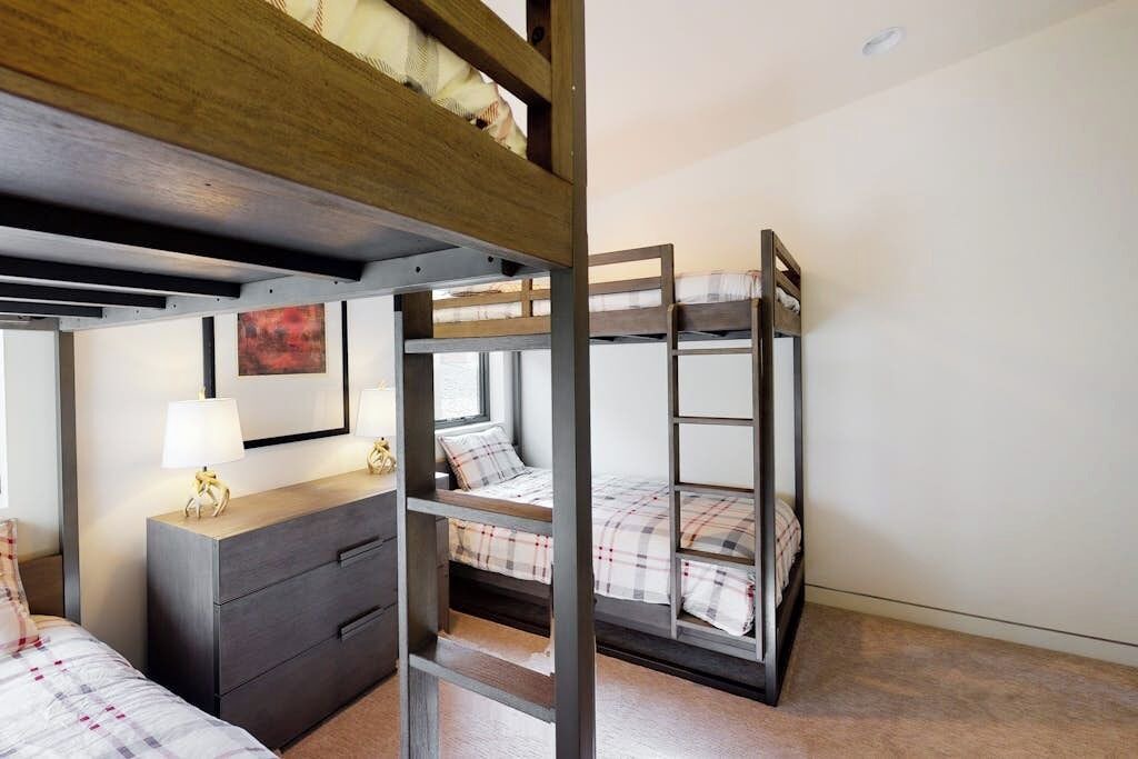 Photo of Bedroom in Warm Springs
