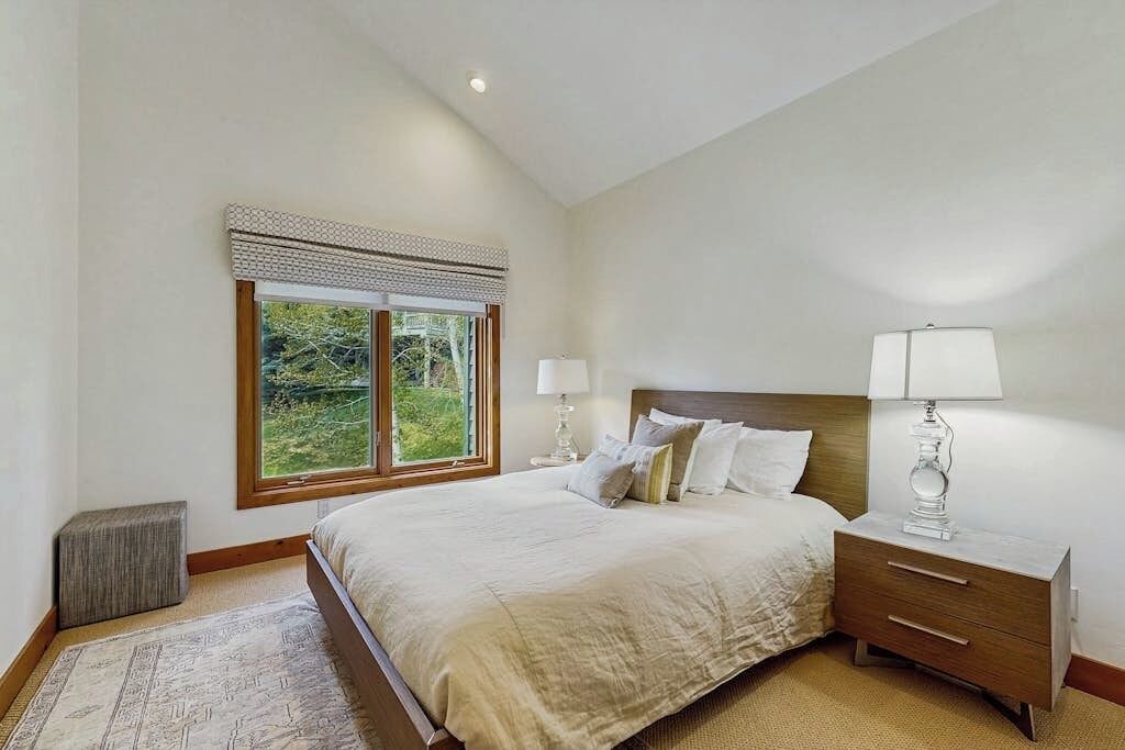 Photo of Bedroom in Elkhorn Village