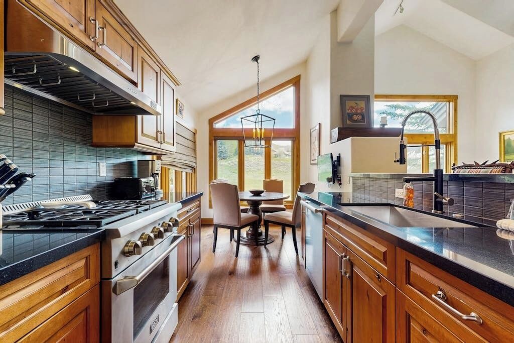 Photo of Kitchen in Elkhorn Village