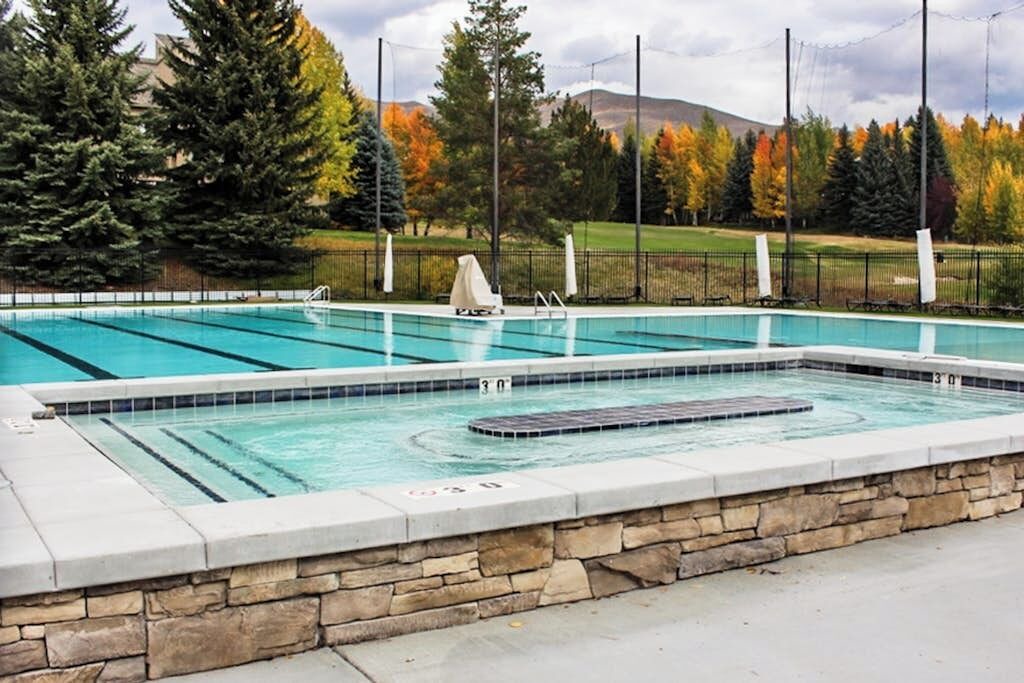 Photo of Outdoor in Elkhorn Village