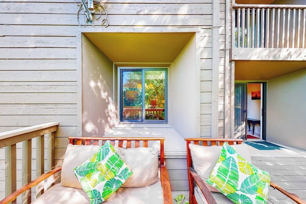 Photo of Patio Balcony in Elkhorn Village