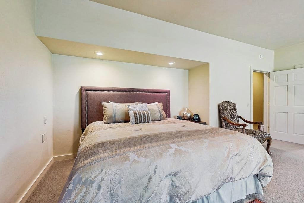Photo of Bedroom in Bellevue