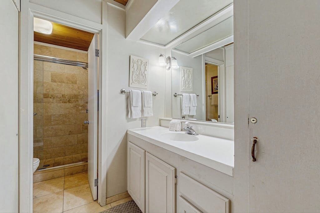 Photo of Bathroom in Elkhorn