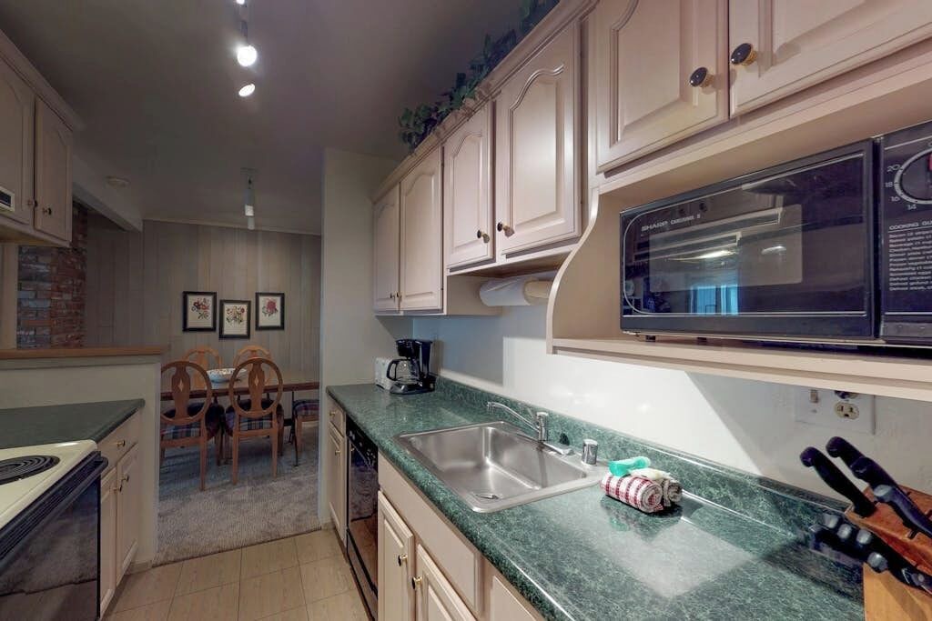 Photo of Kitchen in Warm Springs