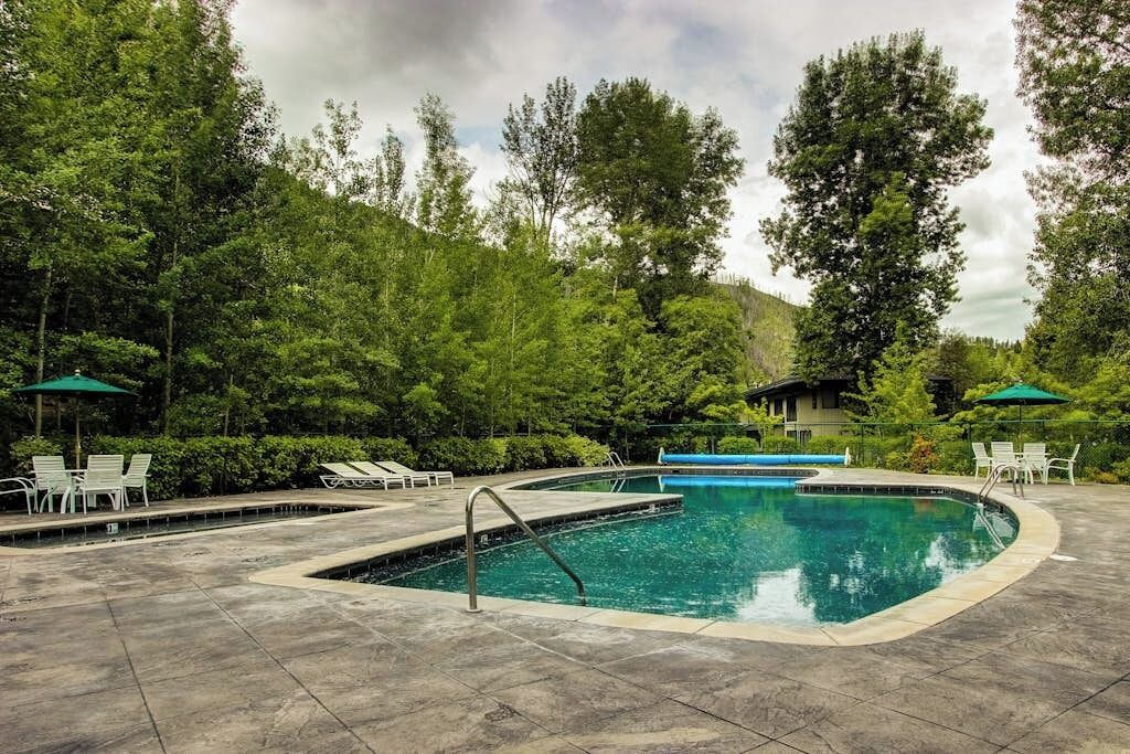 Photo of Outdoor in Warm Springs
