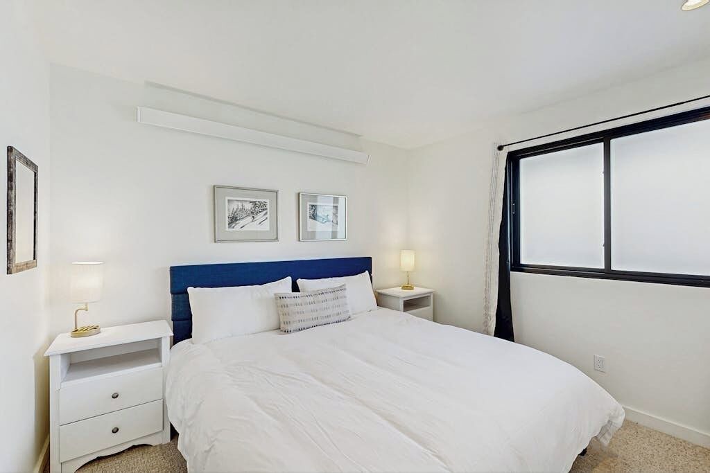 Photo of Bedroom in Warm Springs