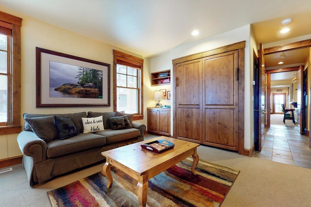 Photo of Livingroom in Jackson