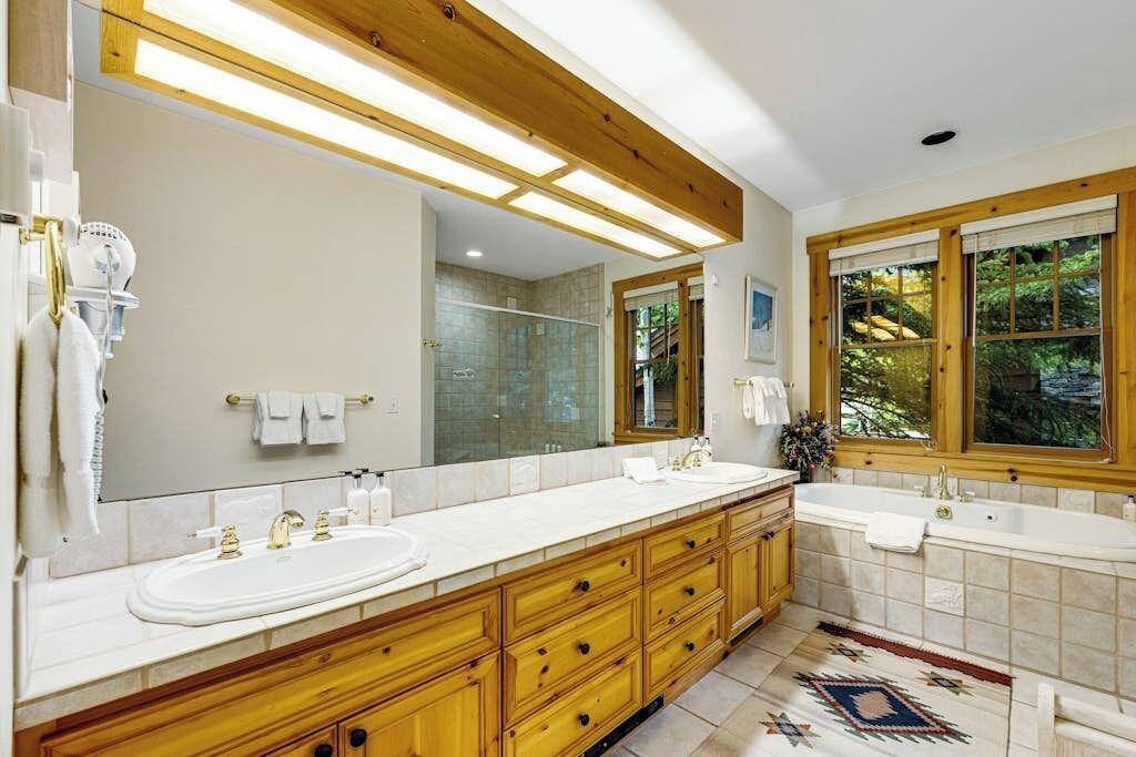 Photo of Bathroom in Granite Ridge