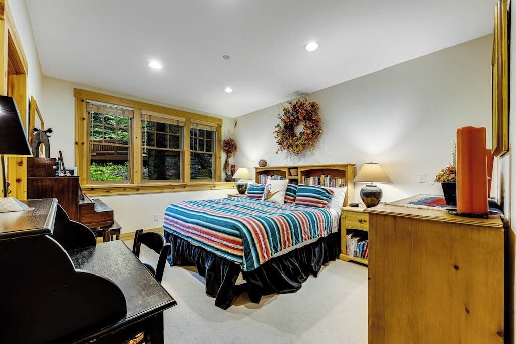 Photo of Bedroom in Granite Ridge