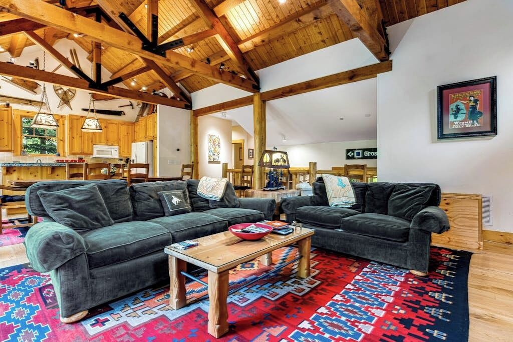 Photo of Livingroom in Granite Ridge