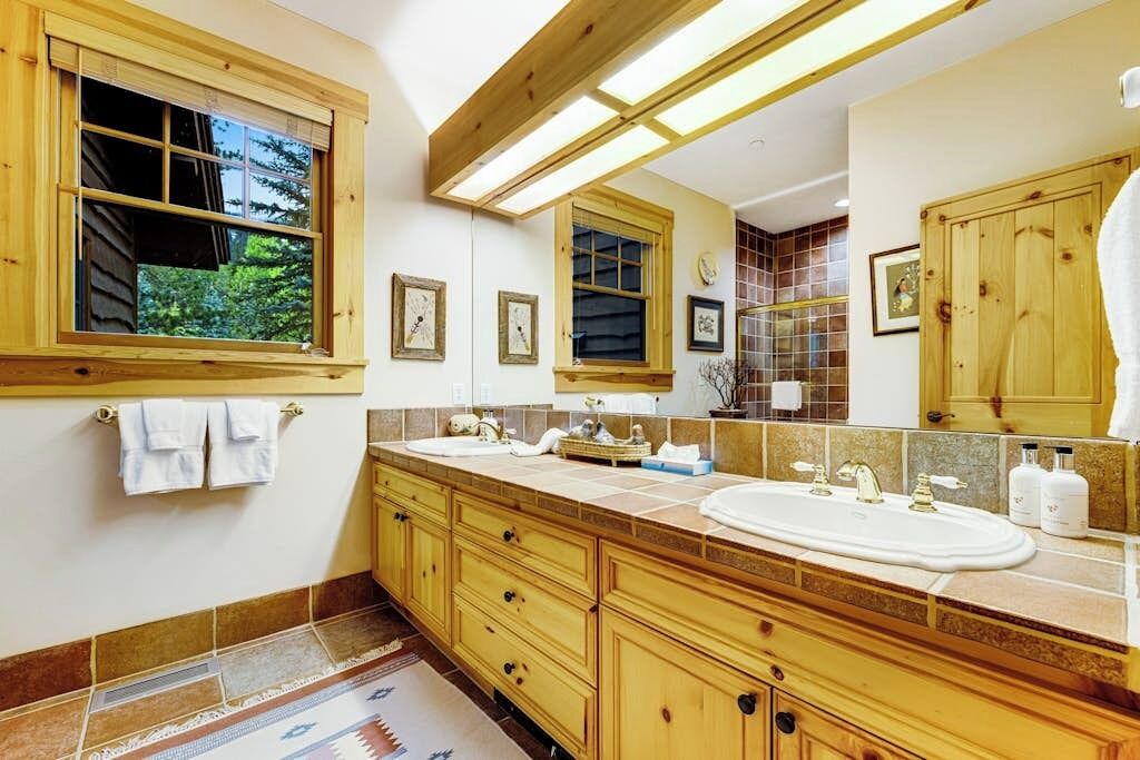 Photo of Bathroom in Granite Ridge