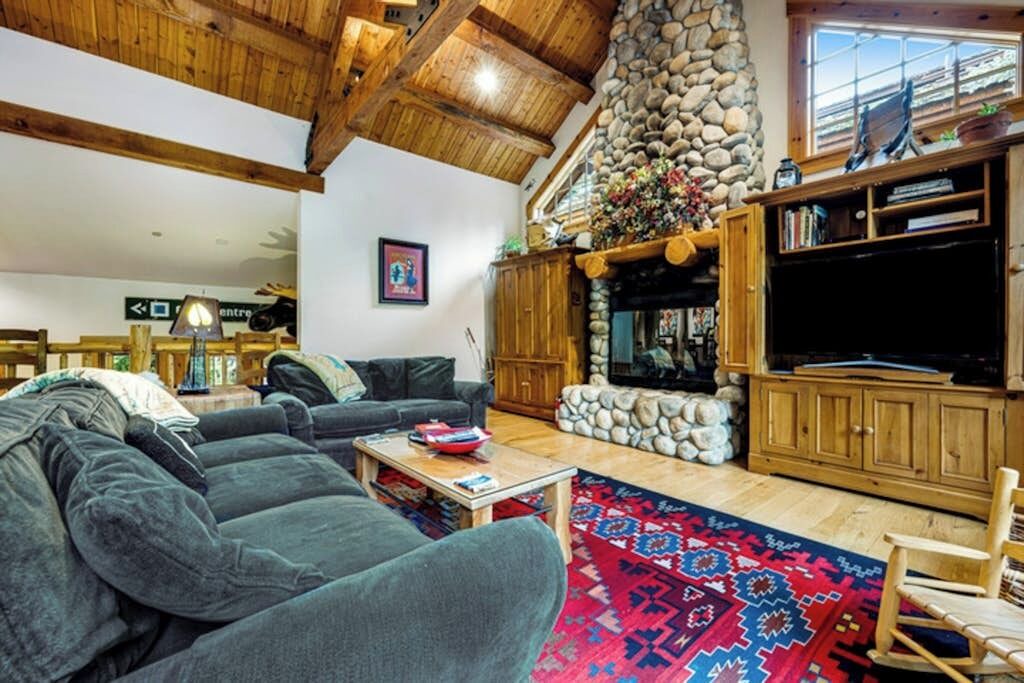 Photo of Livingroom in Granite Ridge