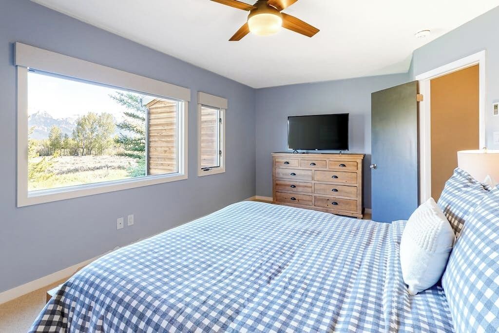 Photo of Bedroom in Jackson