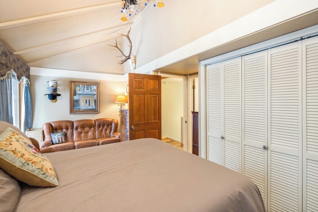 Photo of Bedroom in Jackson