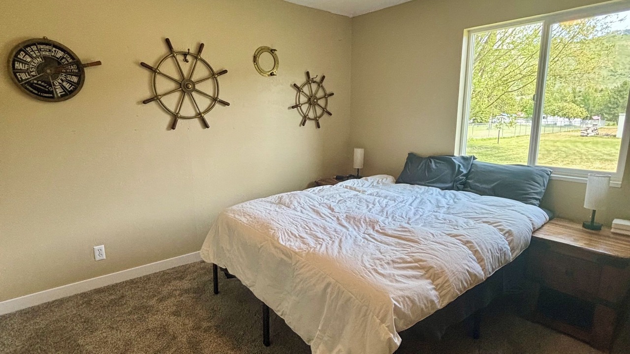Photo of Bedroom in Palisades