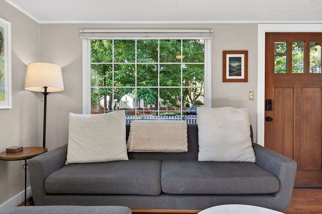 Photo of Livingroom in East End