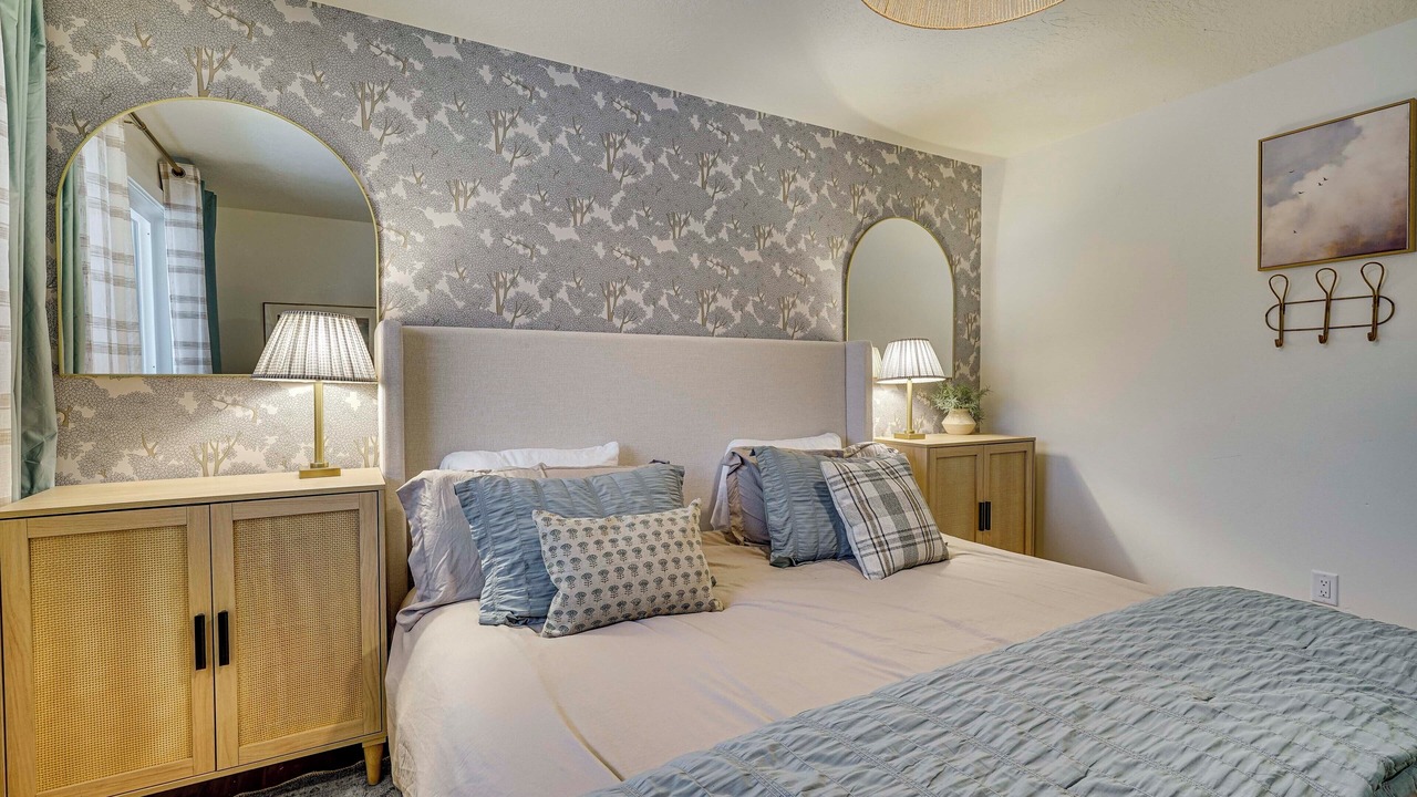 Photo of Bedroom in Pleasant View