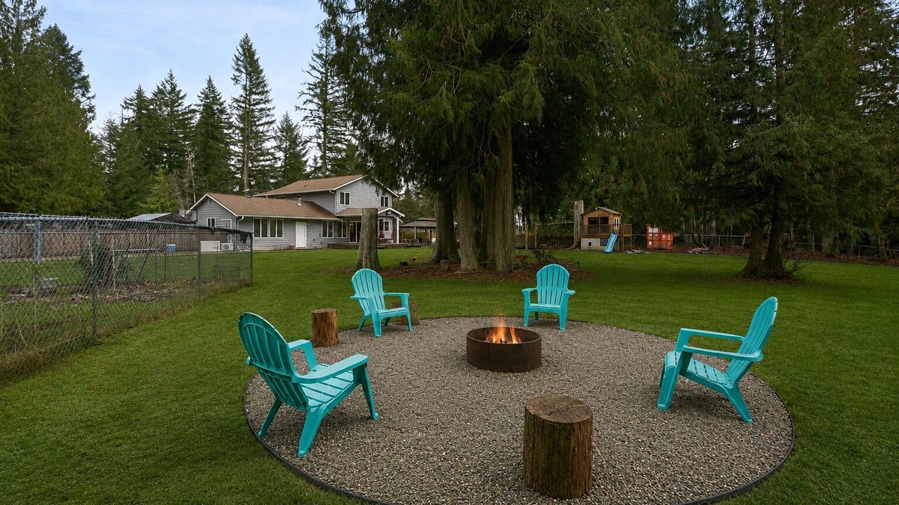 Photo of Outdoor in Lake Morton-Berrydale