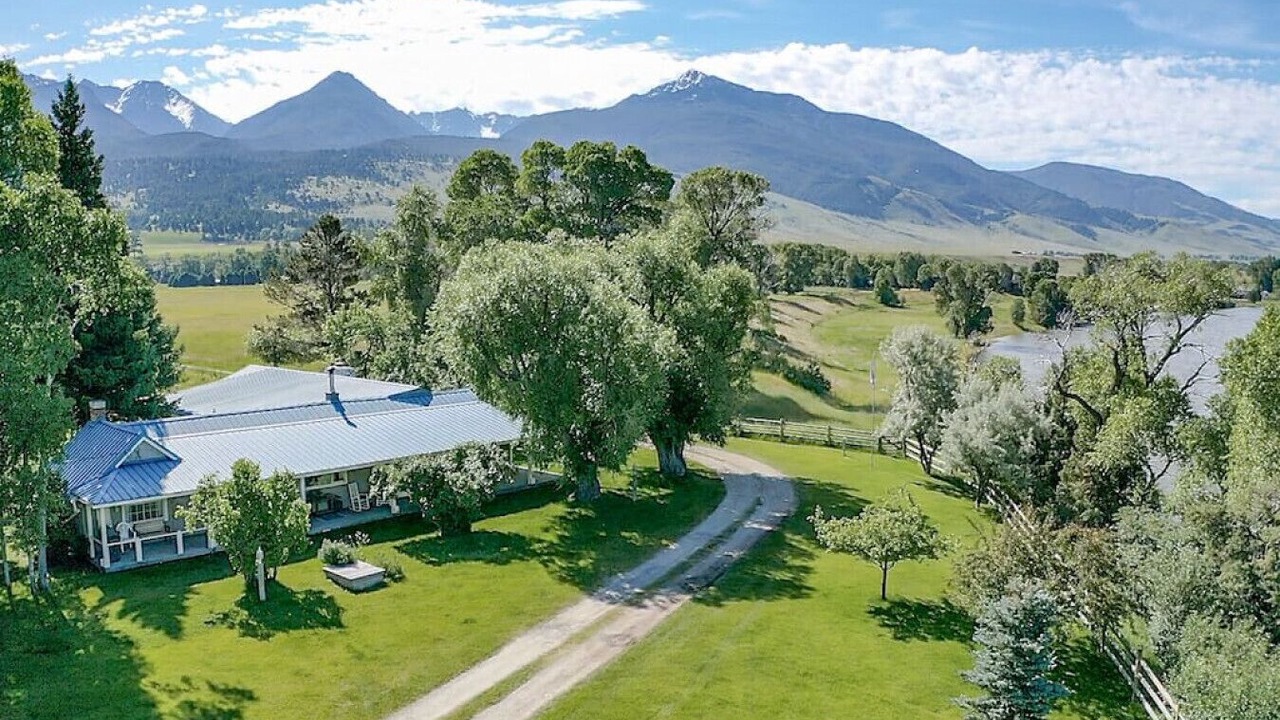 Photo of Outdoor in Livingston