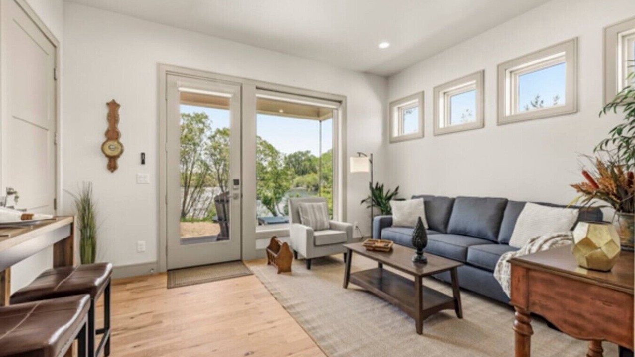 Photo of Livingroom in St. Anthony