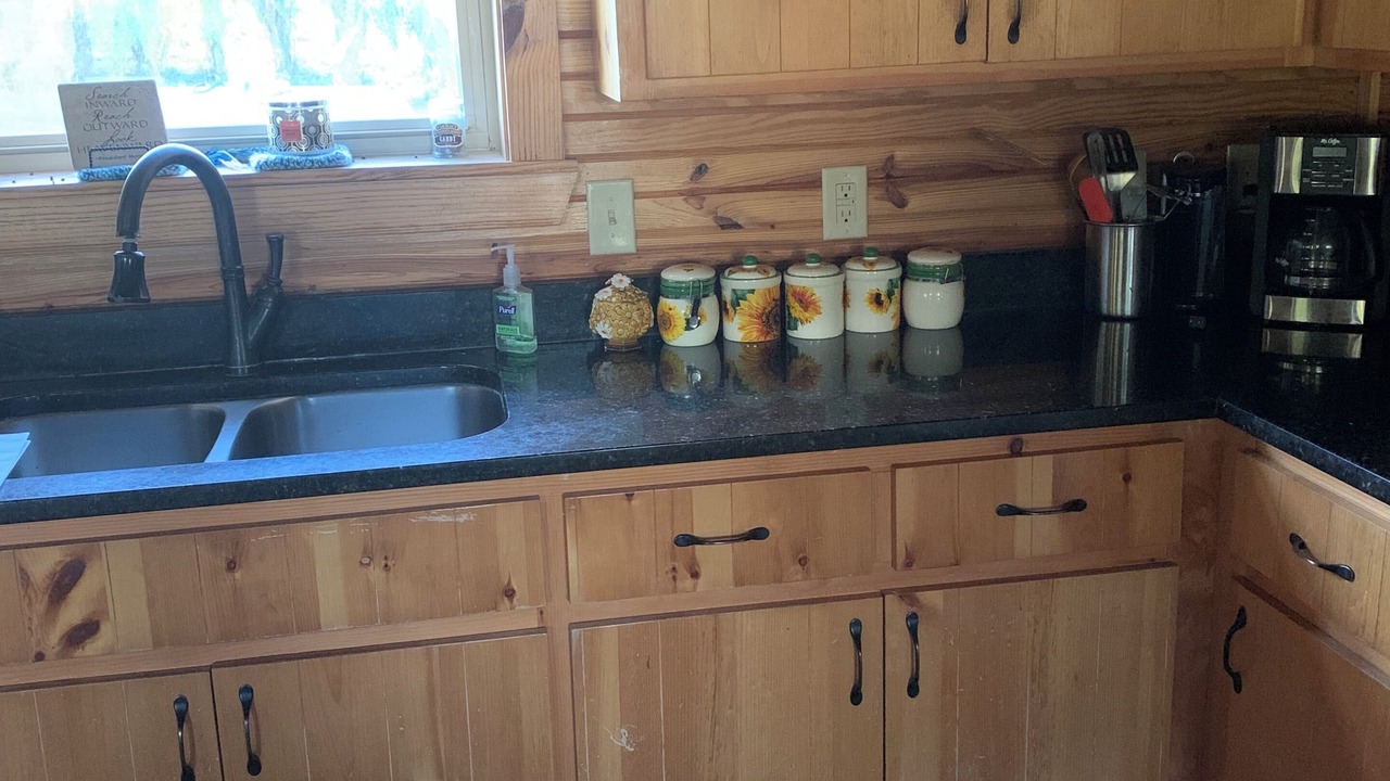 Photo of Kitchen in Pompeys Pillar