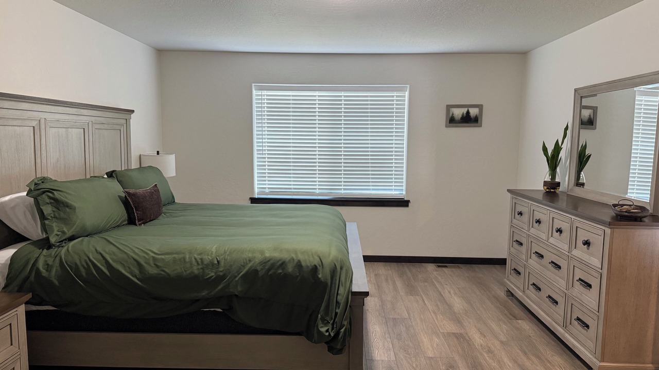 Photo of Bedroom in Athol