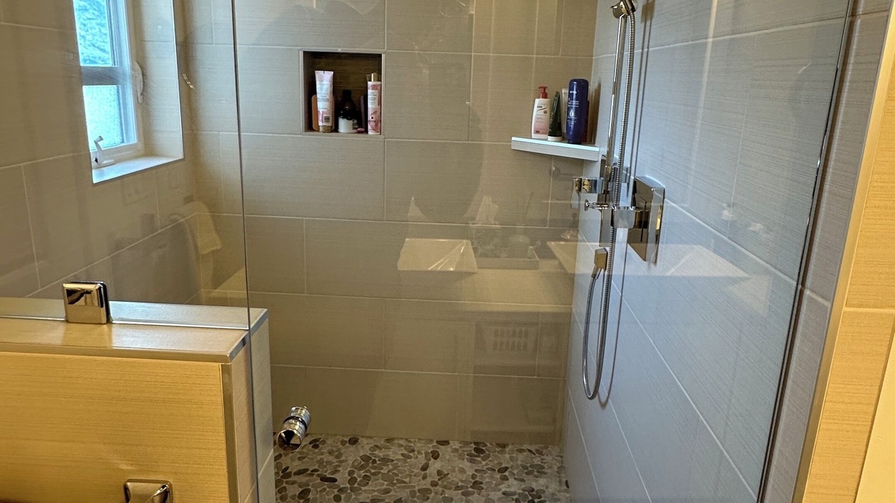 Photo of Bathroom in Wapato Point