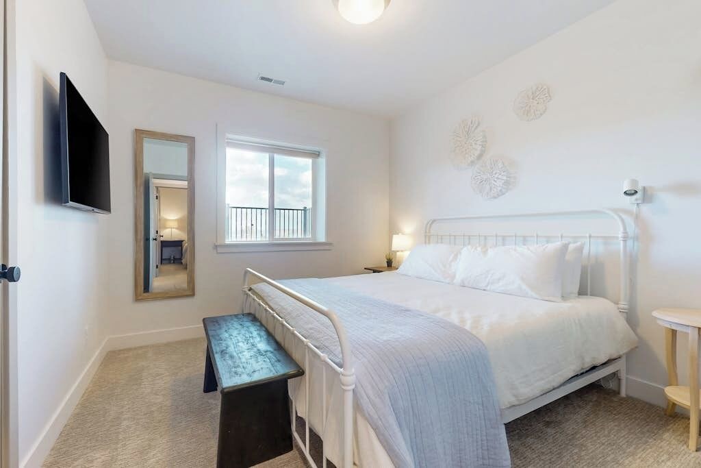 Photo of Bedroom in Sweetwater