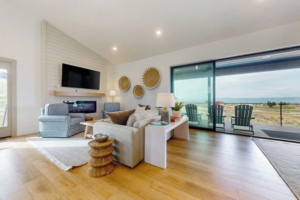 Photo of Livingroom in Sweetwater
