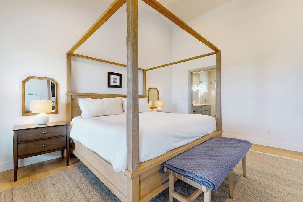 Photo of Bedroom in Sweetwater