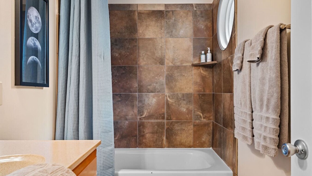 Photo of Bathroom in Cottonwood Heights