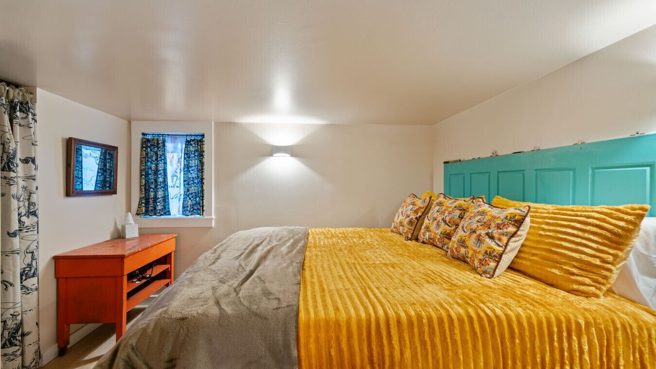 Photo of Bedroom in Livingston