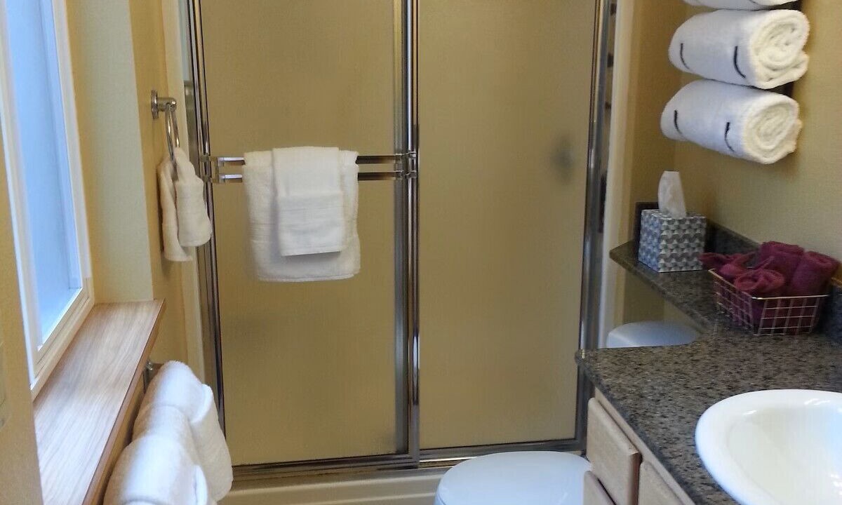 Photo of Bathroom in Leavenworth