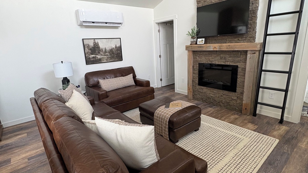 Photo of Livingroom in La Barge