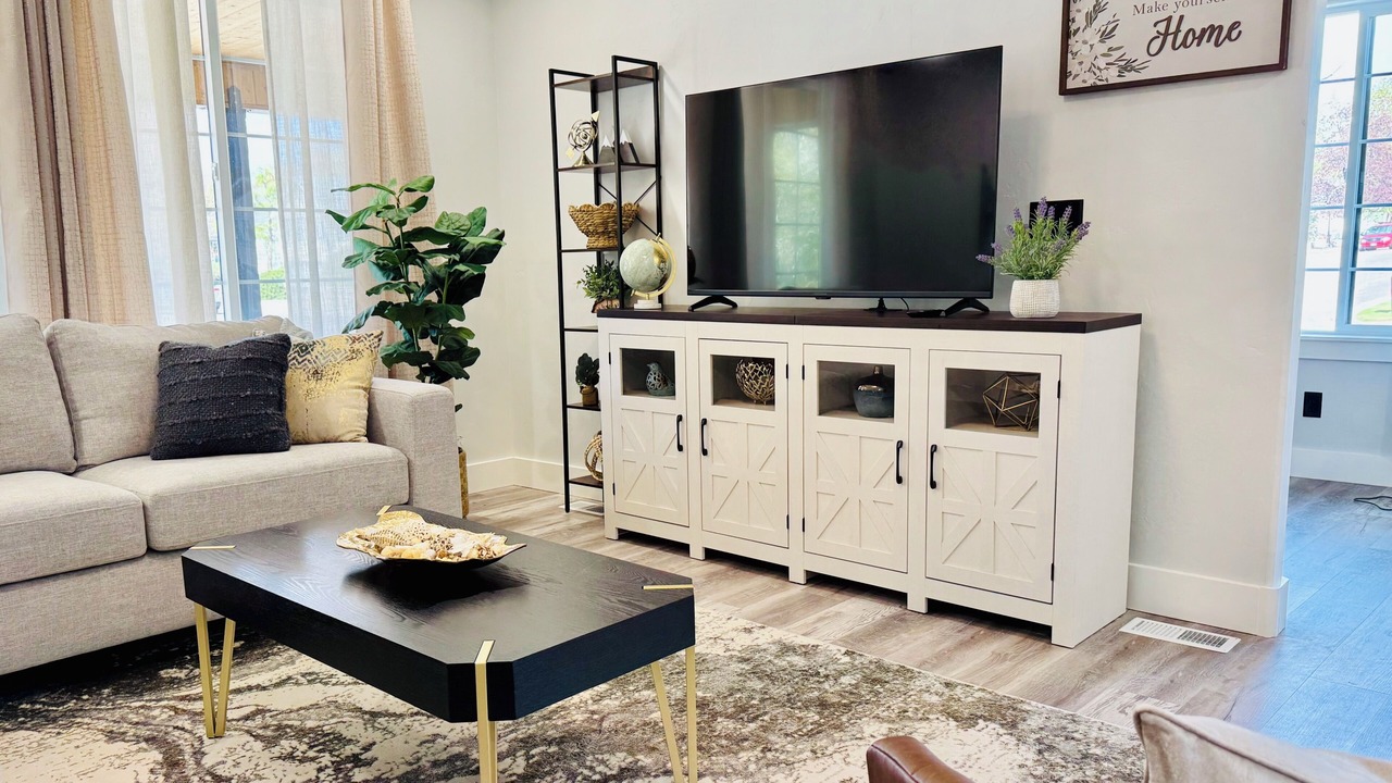 Photo of Livingroom in Idaho Falls